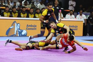 PKL 2022: Parteek Dahiya shines as Gujarat Giants beat Telugu Titans to stay alive in playoffs race