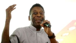 Pele dies: 'Edson stopped a war and spread love' – tributes pour in for Brazil great