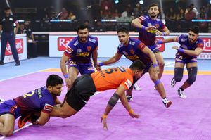 PKL 2022: Dabang Delhi end U Mumba’s playoff hopes, UP Yoddhas qualify