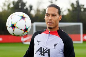 Liverpool defender Virgil van Dijk may miss Man City tie, says Jurgen Klopp