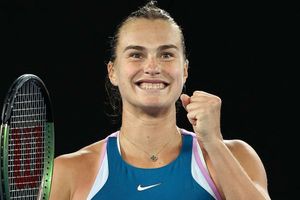Australian Open: Super Sabalenka sinks Linette to reach first grand slam singles final