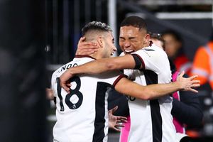 Fulham 2-1 Chelsea: Carlos Vinicius piles more pressure on Potter after debutant Joao Felix sent off