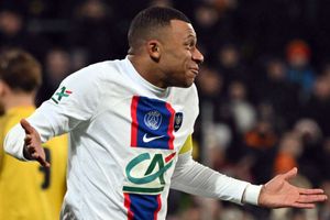 Pays de Cassel 0-7 Paris Saint-Germain: Mbappe plunders five as PSG blow minnows away
