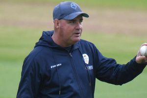 Pakistan fail to lure Mickey Arthur back due to Derbyshire commitments