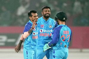 India vs Sri Lanka 3rd T20I: List of Award Winners, Man of the Match, Scorecard, Post-match Presentation