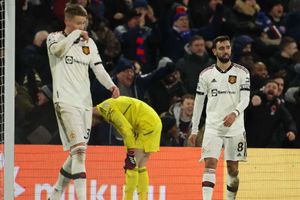 Crystal Palace 1-1 Manchester United: Olise's stoppage-time stunner halts Red Devils' winning run