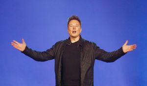 Elon Musk preparing £4.5 billion bid to buy Manchester United