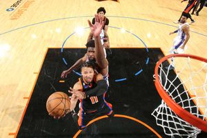 Brunson and the Knicks' bench ignite home win, Raptors complete comeback in Memphis