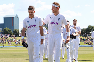 Anderson claims four wickets as England complete first Test rout over New Zealand