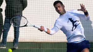 'Don't have time and energy,' Novak Djokovic brushes aside claims of exaggerating injury