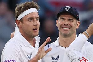 NZ vs ENG: Record-breaking Broad puts England within sight of beating New Zealand