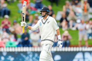 Southee and openers lead New Zealand fightback in second Test against England
