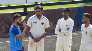 'Spinners Ko Bulaao': Virat Kohli sweats in out in the nets with an aim to tackle Todd Murphy, Nathan Lyon