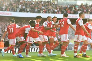Arsenal: Stan and Josh Kroenke become co-chairman of the Gunners