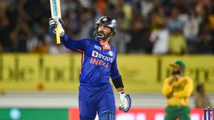 IPL 2023: RCB player Dinesh Karthik makes 'massive' announcement before tournament