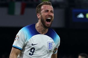 Kane passes Rooney record to become England's top goalscorer