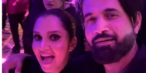 Irfan Pathan on target of Islamists after sharing video with Sania Mirza