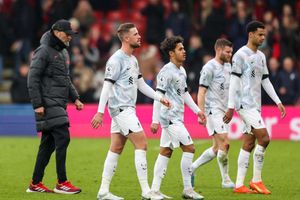 Liverpool: Alexander-Arnold hoping for Madrid miracle after 'unacceptable' Bournemouth loss