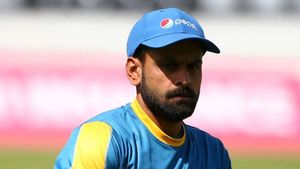 Robbers steal money worth USD 20000 from Pakistan cricketer Mohammad Hafeez's house