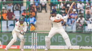 IND vs AUS: Called 'panicker' by Chappell, Shreyas Iyer goes berserk with 27-ball cameo in Indore