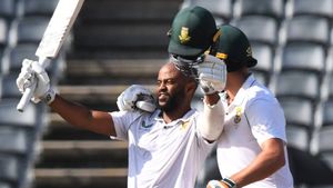 Temba Bavuma's ends 7-year wait for Test hundred, avoids unwanted record