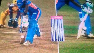 WPL 2023: Bizarre! DRS malfunction leads to confusion during UP Warriorz vs Mumbai Indians