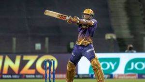 IPL 2023: Andre Russell goes berserk on 35th birthday, rips through Rashid Khan, Mohammed Shami - Watch Video