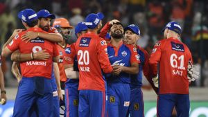 'India will benefit..' Sunil Gavaskar advises DC to appoint this player as IPL Captain