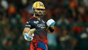 Virat Kohli equals Shikhar Dhawan and Chris Gayle in Two different IPL Milestones