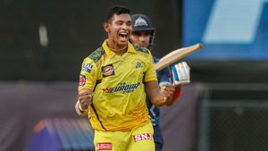 MS Dhoni believes Matheesha Pathirana for CSK, Sri Lanka and Dasun Shanaka must do so