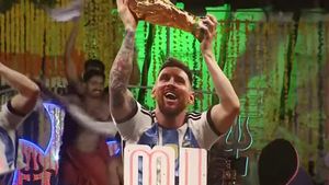 Lionel Messi Umbrellas in show in Kerala's Thrissur Pooram Festival - Watch