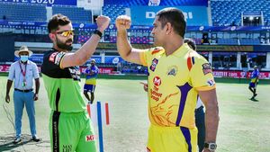 RCB vs CSK IPL 2023 Key Battles: Virat Kohli vs Ravindra Jadeja, Glenn Maxwell vs Moeen Ali, Ruturaj vs Siraj