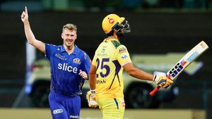 IPL 2023: Riley Meredith Signs For Mumbai Indians; Replaces Injured Jhye Richardson