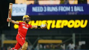 IPL 2023: Watch - Sikandar Raza shadow practices match-winning shot vs CSK seconds before final delivery