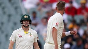 Ashes banter heating up as Steve Smith gives cracking reply to Stuart Broad: 'Hopefully, 65 by end of summer'