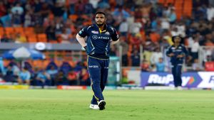 'Lost 7-8 kilos, fell ill' - Hardik Pandya confirms devastating condition of GT Bowler