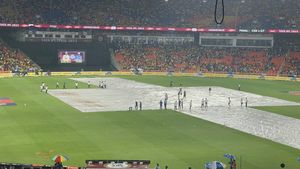 IPL 2023 Final: Ahmedabad Weather Update - Match Postponed at Narendra Modi Stadium Due To Rain