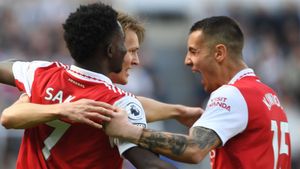 Arsenal have agree personal terms with midfielder, and its not Declan Rice