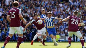 Arsenal set to make official bid for West Ham midfielder Declan Rice
