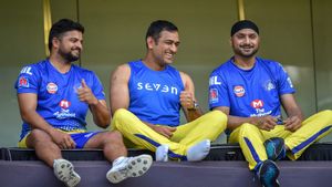 What MS Dhoni said to Suresh Raina on retirement plans? Former CSK player reveals