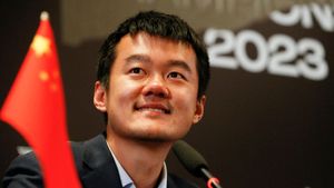 Ding Liren Of China Crowned New World Chess Champion, Defeats Ian Nepomniachtchi In Final Game Of Tiebreaks