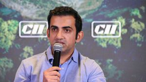 Gautam Gambhir helps Rahul Sharma with Mother-in-Law's treatment, wins Hearts