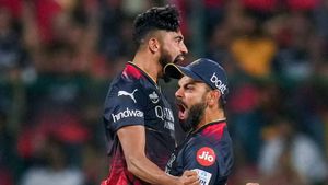 IPL 2023: Virat Kohli, Faf du Plessis, other RCB players visit Mohammed Siraj's new house ahead of SRH clash