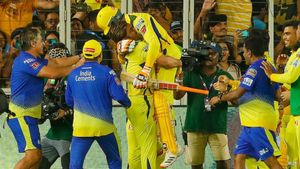 MS Dhoni: It's easy to retire after winning IPL final but not yet'