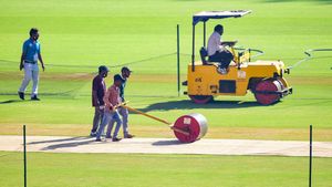 GT vs LSG, IPL 2023 Match 51: Narendra Modi Stadium Ahmedabad Pitch Report and Weather Forecast