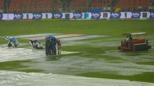 IPL 2023 Final Reserve Day: Ahmedabad Weather Updates - Match Ends As 15-Over Contest For CSK