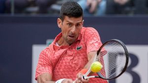 French Open 2023: Day 2 order of play - Favourites Novak Djokovic, Carlos Alcaraz begin title quest