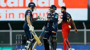 RCB vs GT Match Prediction - Predicted Winner of IPL 2023 Match 70