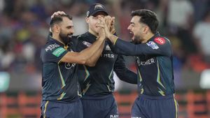 IPL 2023 Purple Cap Winner: Mohammed Shami Pips Teammates Rashid Khan & Mohit Sharma To Award