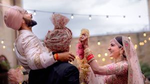 When Virat Kohli told his friend's mother 'Ek din bada aadmi banunga aur kisi heroine se shaadi karunga'